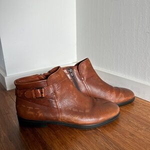 ECCO Brown Leather Boots